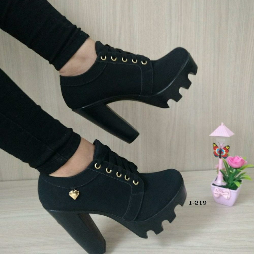 Women's boots